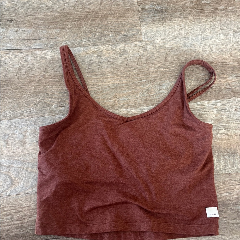 Vuori Halo Performance Crop Tank